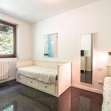 Daire Getaway With Views Oggebbio