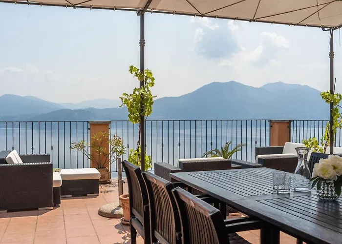Getaway With Views Appartement Oggebbio