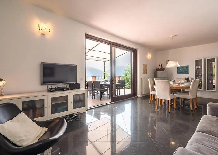 Getaway With Views *